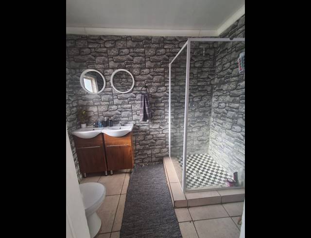 5 BEDROOM HOUSE FOR SALE IN VILLIERS